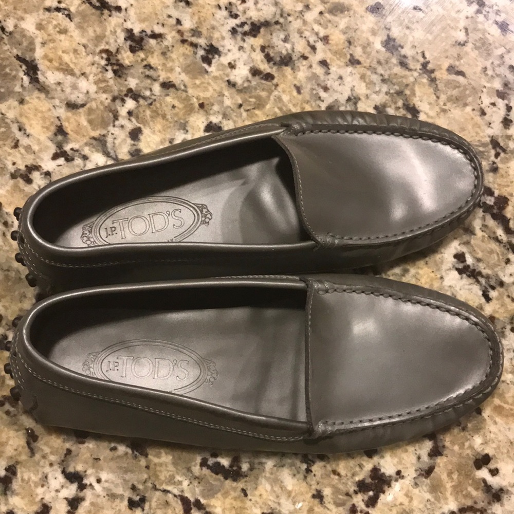 Tod’s Loafers / Driving Shoes